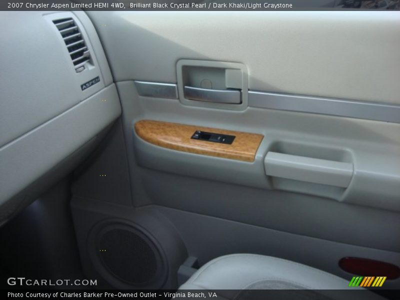 Brilliant Black Crystal Pearl / Dark Khaki/Light Graystone 2007 Chrysler Aspen Limited HEMI 4WD