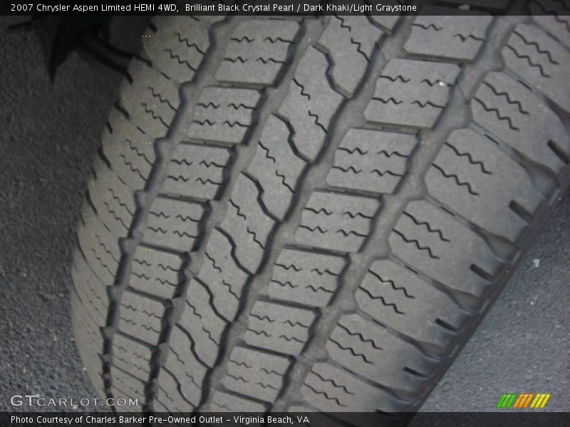 Brilliant Black Crystal Pearl / Dark Khaki/Light Graystone 2007 Chrysler Aspen Limited HEMI 4WD