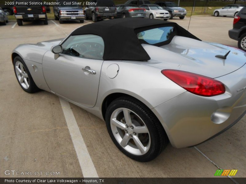 Cool Silver / Ebony 2009 Pontiac Solstice Roadster