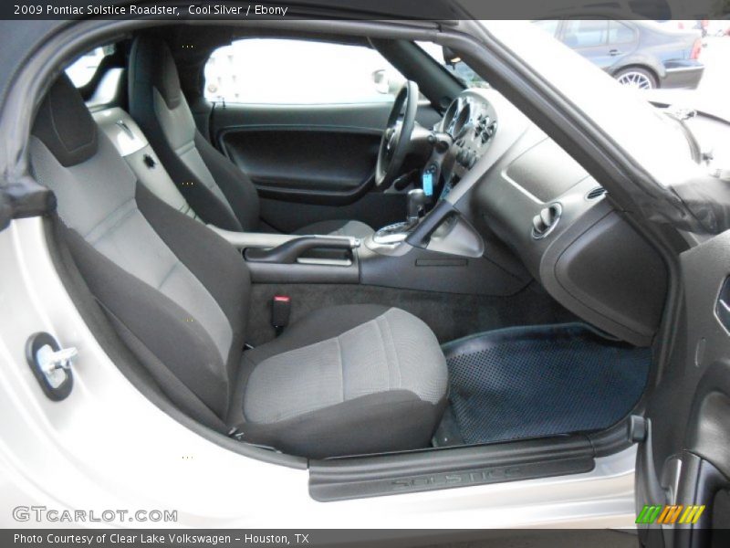 Cool Silver / Ebony 2009 Pontiac Solstice Roadster
