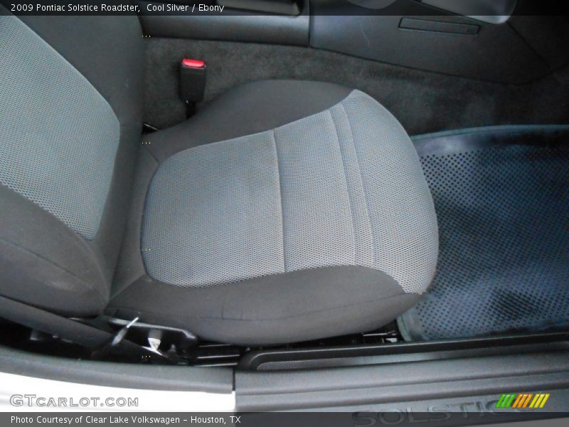 Cool Silver / Ebony 2009 Pontiac Solstice Roadster
