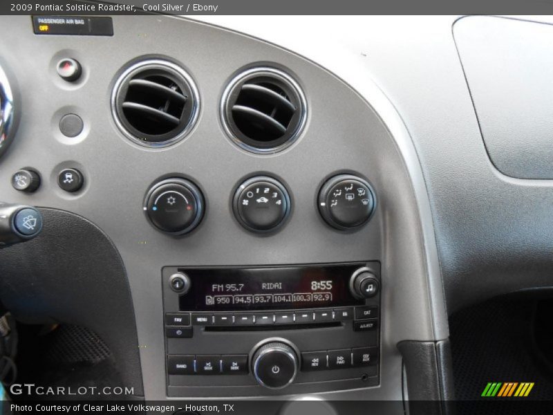 Cool Silver / Ebony 2009 Pontiac Solstice Roadster