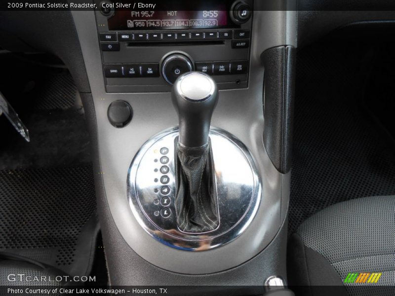 Cool Silver / Ebony 2009 Pontiac Solstice Roadster