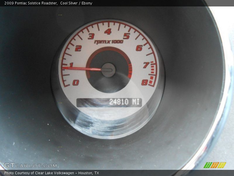 Cool Silver / Ebony 2009 Pontiac Solstice Roadster