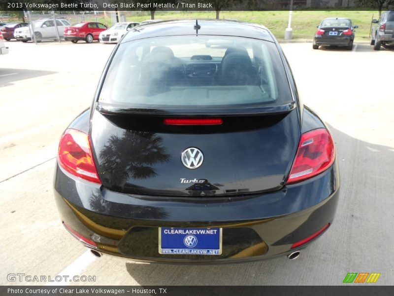 Deep Black Pearl Metallic / Titan Black 2013 Volkswagen Beetle Turbo