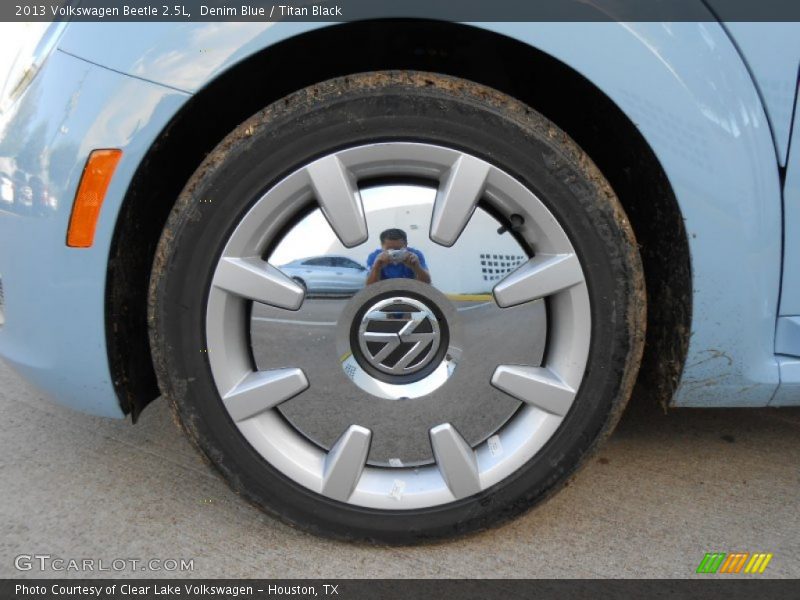 Denim Blue / Titan Black 2013 Volkswagen Beetle 2.5L