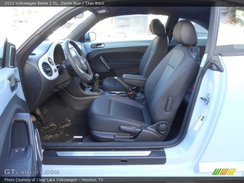  2013 Beetle 2.5L Titan Black Interior