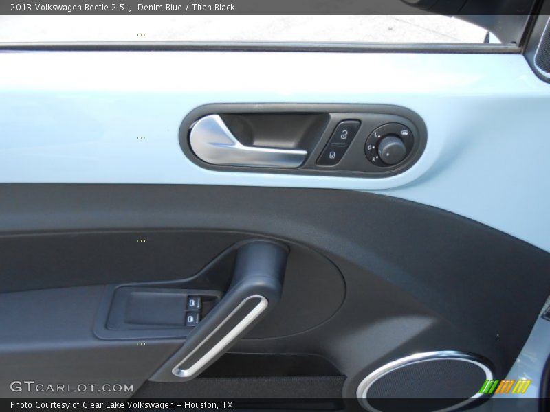 Denim Blue / Titan Black 2013 Volkswagen Beetle 2.5L