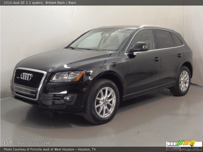 Brilliant Black / Black 2010 Audi Q5 3.2 quattro