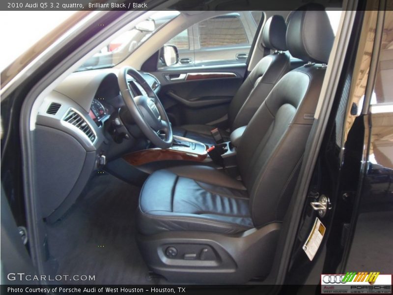 Brilliant Black / Black 2010 Audi Q5 3.2 quattro