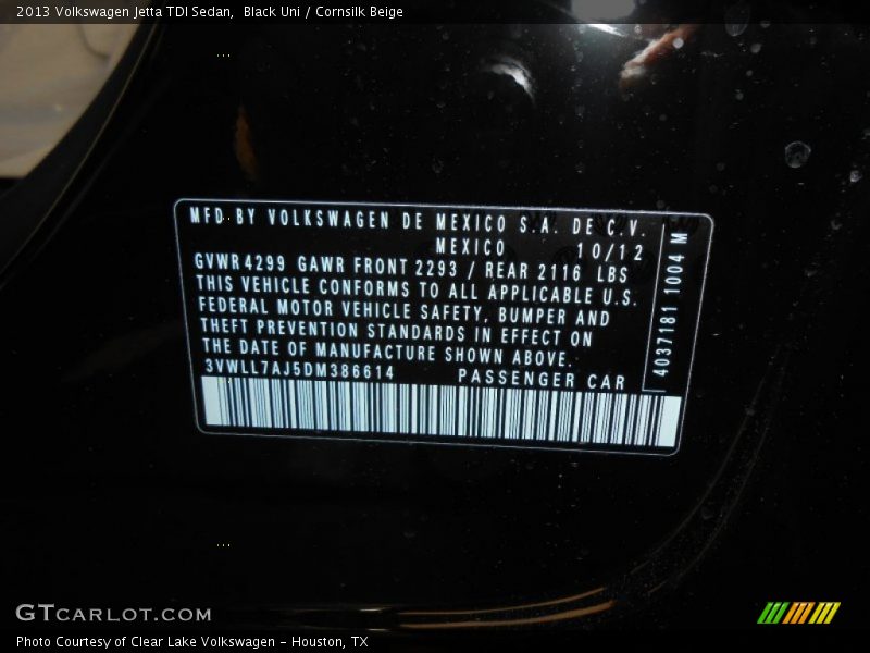 Black Uni / Cornsilk Beige 2013 Volkswagen Jetta TDI Sedan
