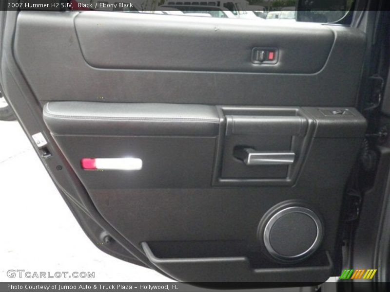 Door Panel of 2007 H2 SUV