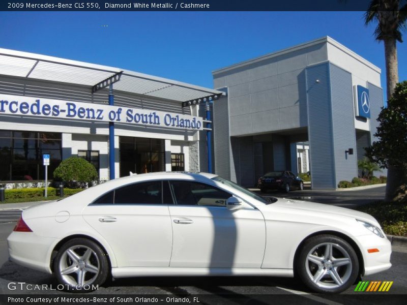 Diamond White Metallic / Cashmere 2009 Mercedes-Benz CLS 550