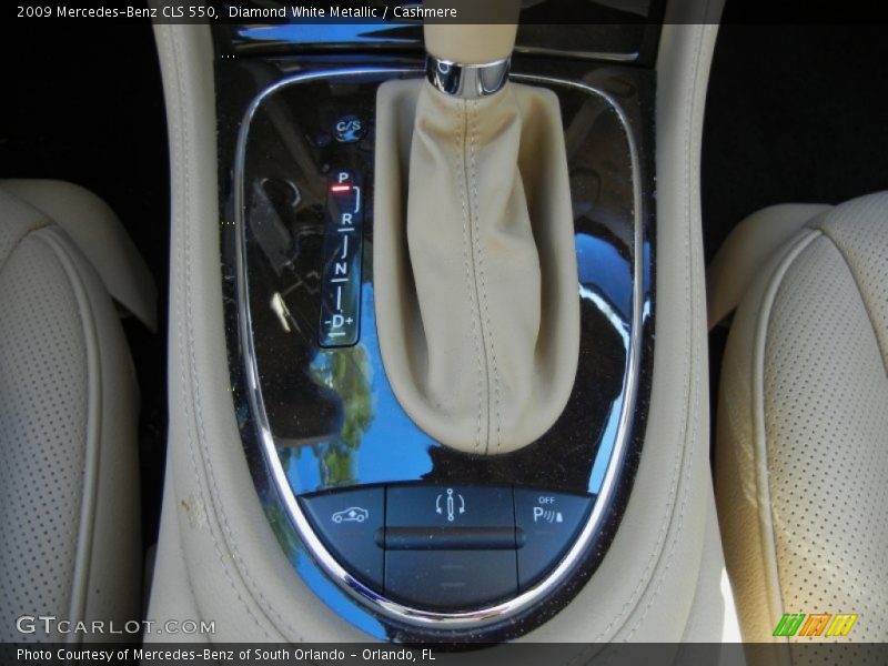 Diamond White Metallic / Cashmere 2009 Mercedes-Benz CLS 550
