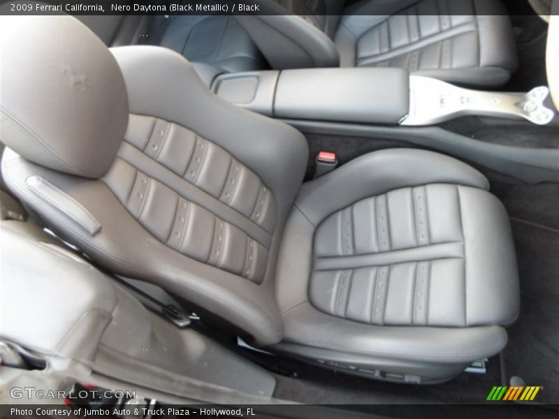 Front Seat of 2009 California 