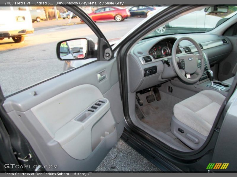 Dark Shadow Grey Metallic / Shale Grey 2005 Ford Five Hundred SE