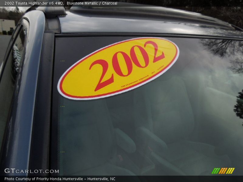 Bluestone Metallic / Charcoal 2002 Toyota Highlander V6 4WD