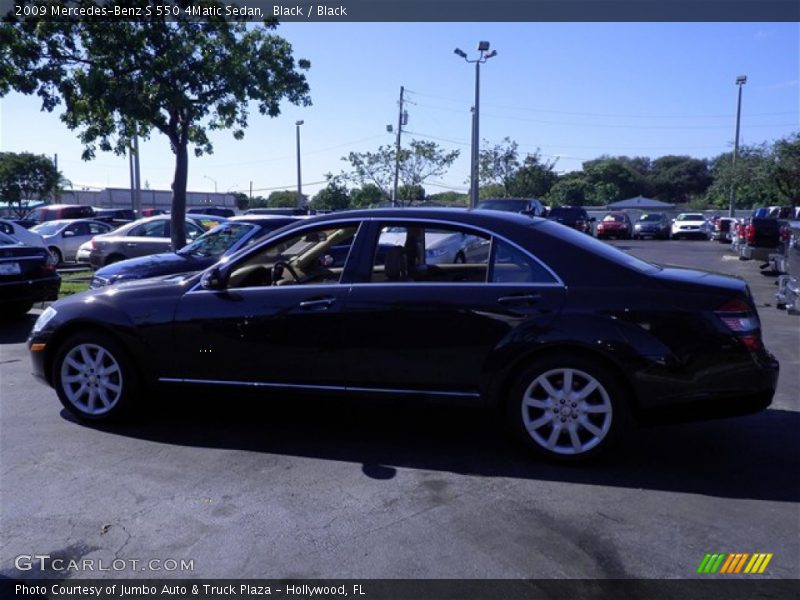 Black / Black 2009 Mercedes-Benz S 550 4Matic Sedan