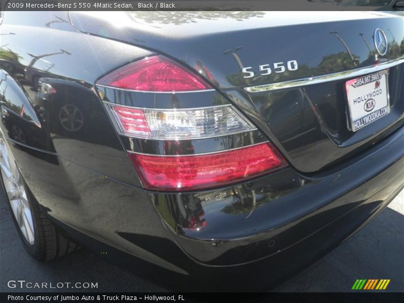 Black / Black 2009 Mercedes-Benz S 550 4Matic Sedan
