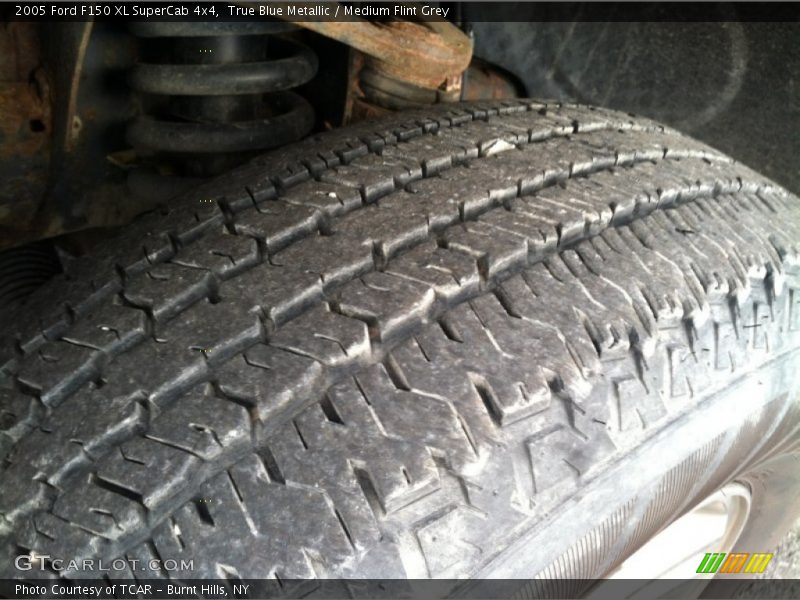 True Blue Metallic / Medium Flint Grey 2005 Ford F150 XL SuperCab 4x4