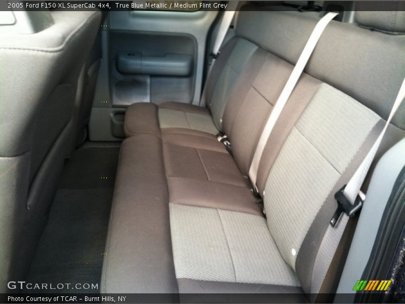 True Blue Metallic / Medium Flint Grey 2005 Ford F150 XL SuperCab 4x4