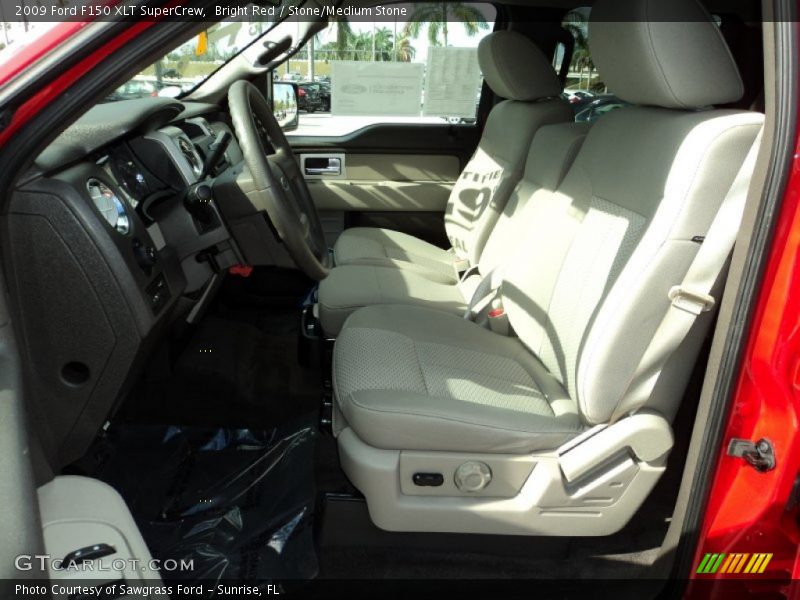Bright Red / Stone/Medium Stone 2009 Ford F150 XLT SuperCrew