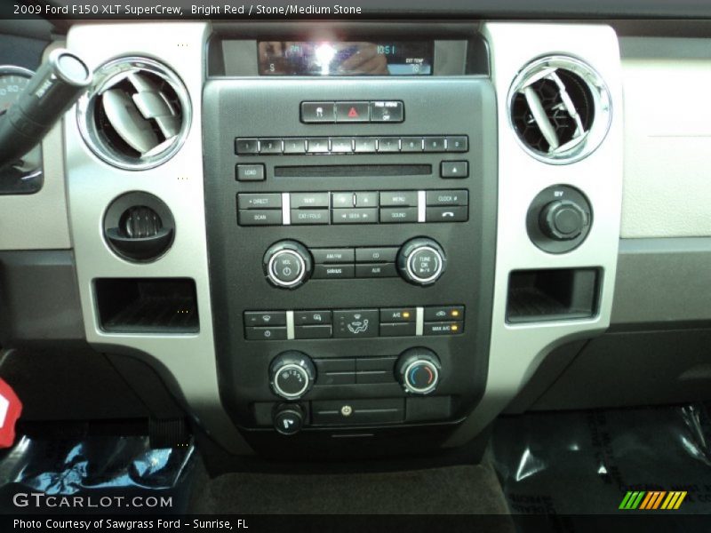 Bright Red / Stone/Medium Stone 2009 Ford F150 XLT SuperCrew