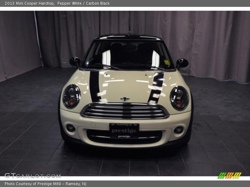 Pepper White / Carbon Black 2013 Mini Cooper Hardtop