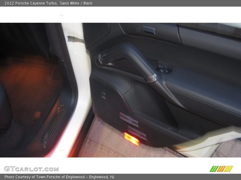 Sand White / Black 2012 Porsche Cayenne Turbo