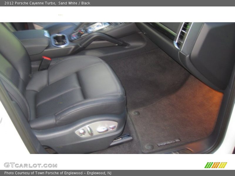 Sand White / Black 2012 Porsche Cayenne Turbo