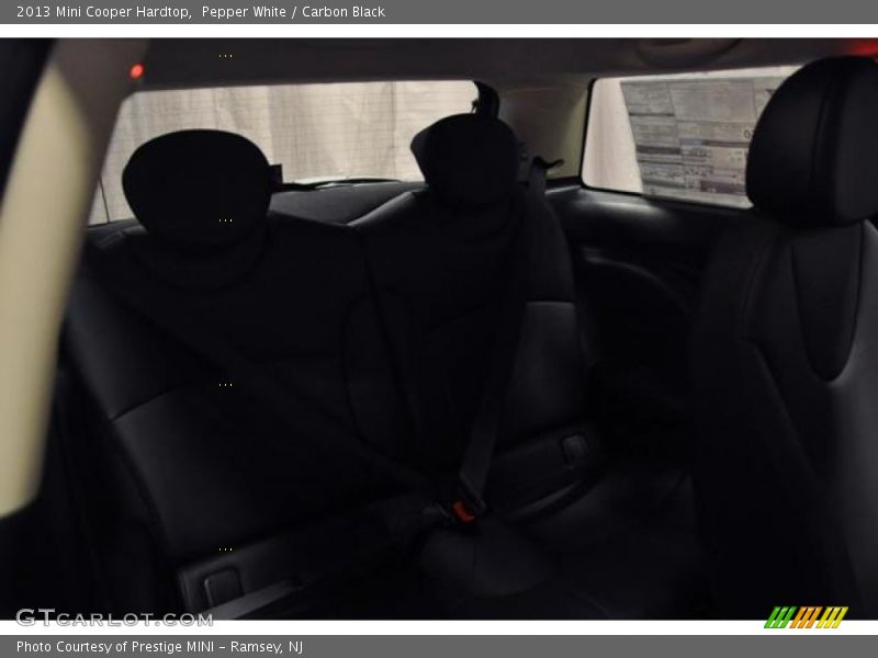 Pepper White / Carbon Black 2013 Mini Cooper Hardtop