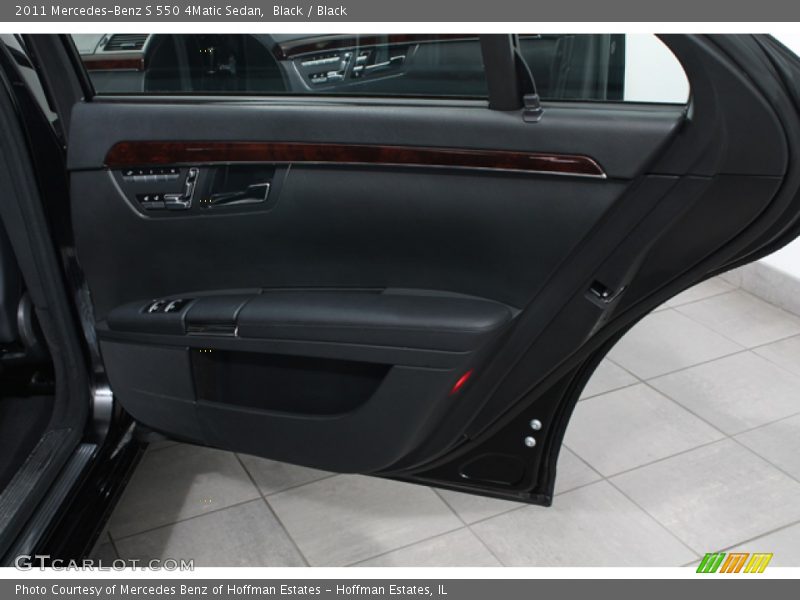 Black / Black 2011 Mercedes-Benz S 550 4Matic Sedan
