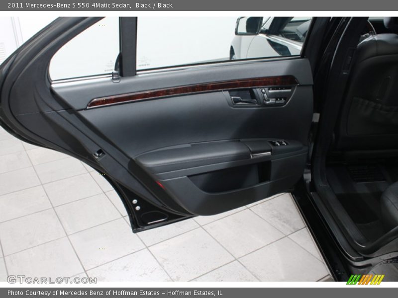 Black / Black 2011 Mercedes-Benz S 550 4Matic Sedan
