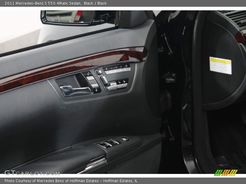 Black / Black 2011 Mercedes-Benz S 550 4Matic Sedan