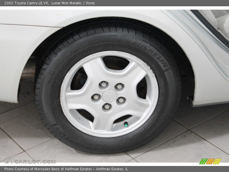 Lunar Mist Metallic / Stone 2002 Toyota Camry LE V6