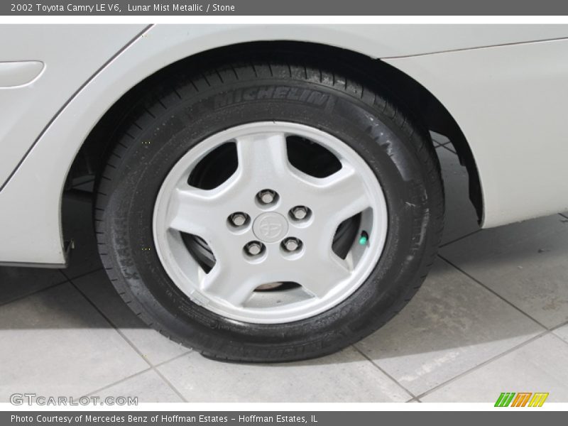 Lunar Mist Metallic / Stone 2002 Toyota Camry LE V6