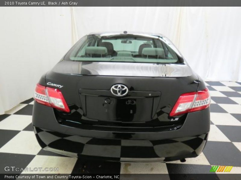 Black / Ash Gray 2010 Toyota Camry LE