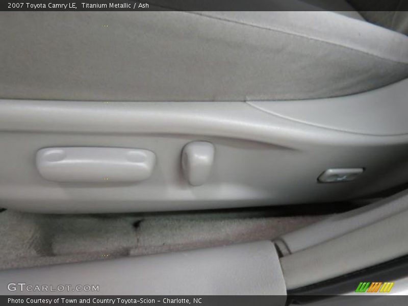 Titanium Metallic / Ash 2007 Toyota Camry LE