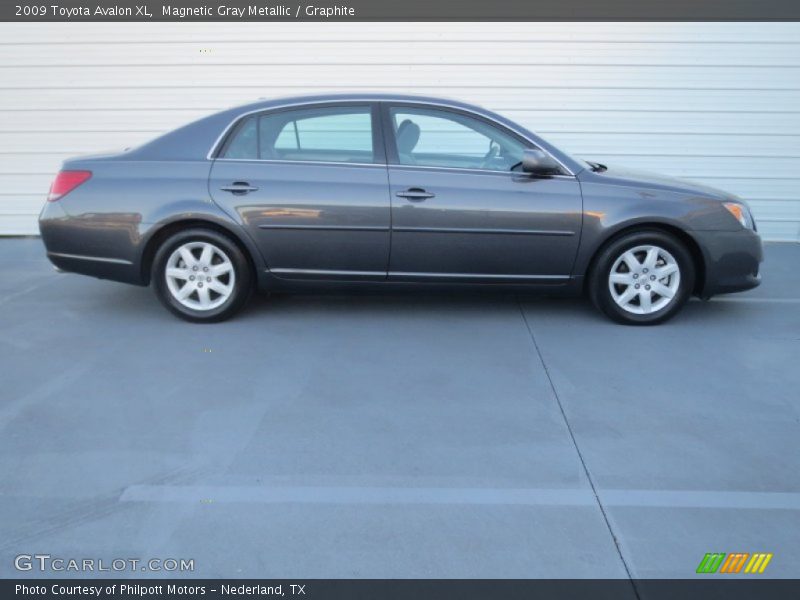 Magnetic Gray Metallic / Graphite 2009 Toyota Avalon XL