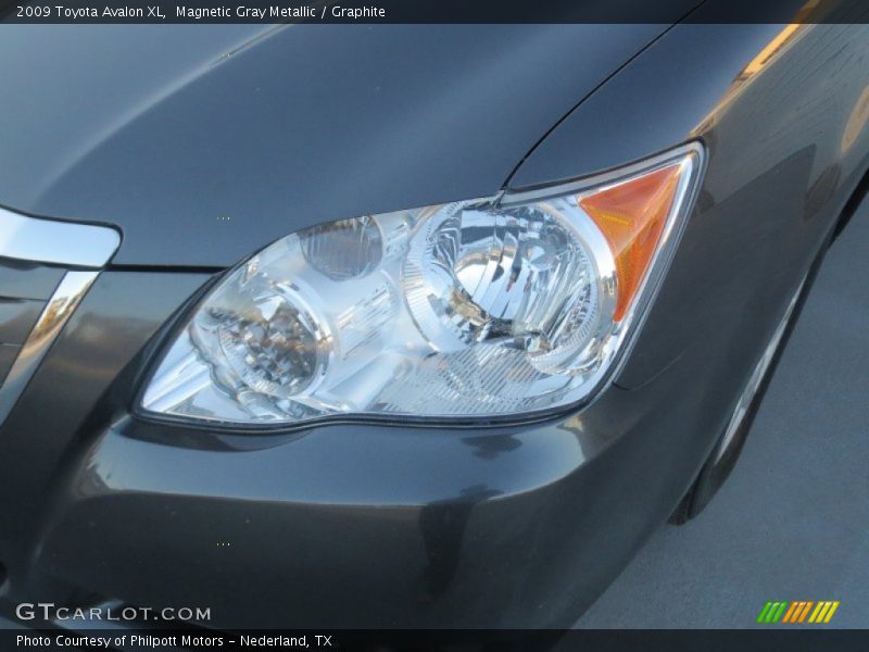 Magnetic Gray Metallic / Graphite 2009 Toyota Avalon XL
