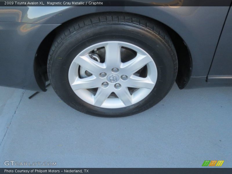 Magnetic Gray Metallic / Graphite 2009 Toyota Avalon XL