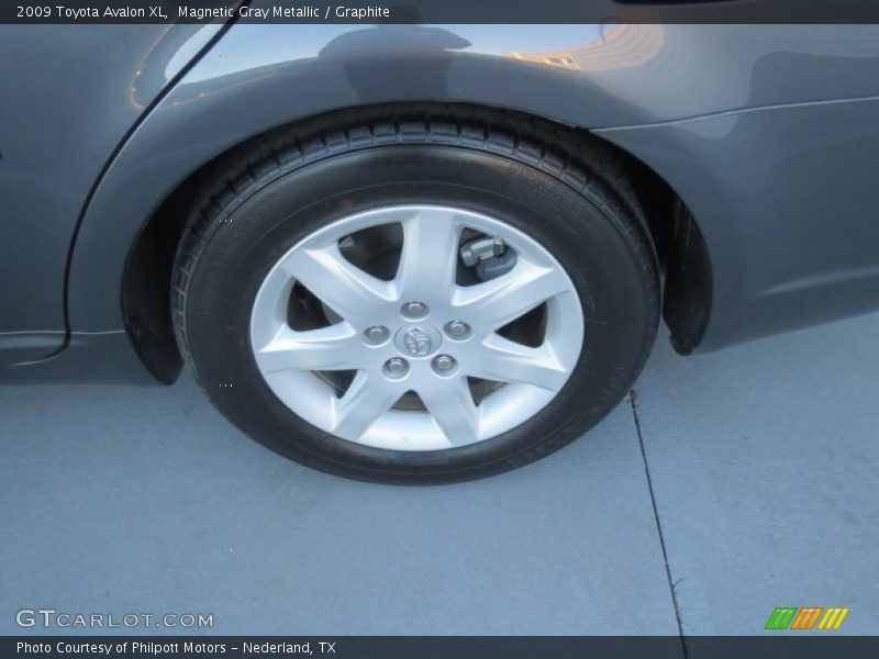 Magnetic Gray Metallic / Graphite 2009 Toyota Avalon XL