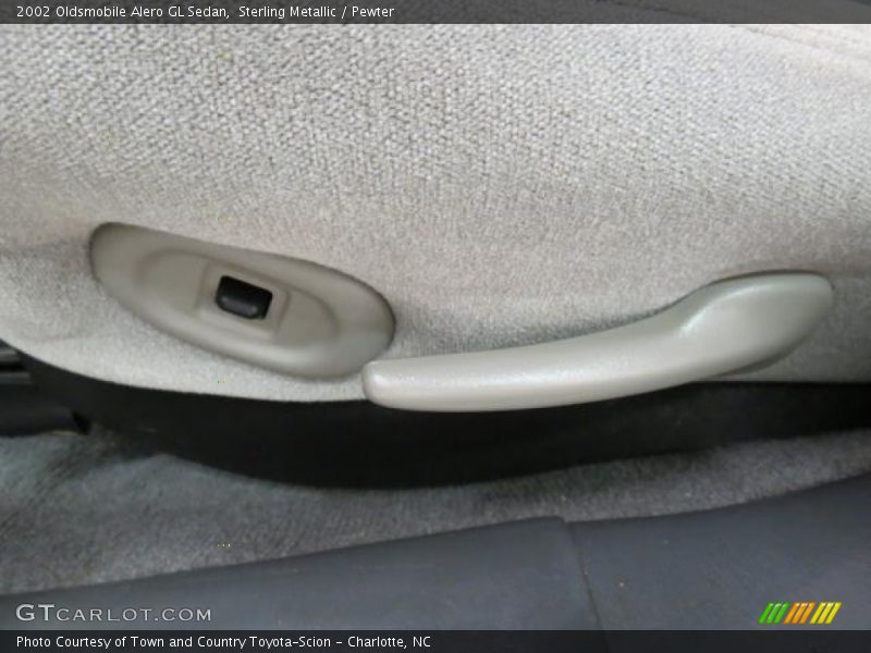 Sterling Metallic / Pewter 2002 Oldsmobile Alero GL Sedan