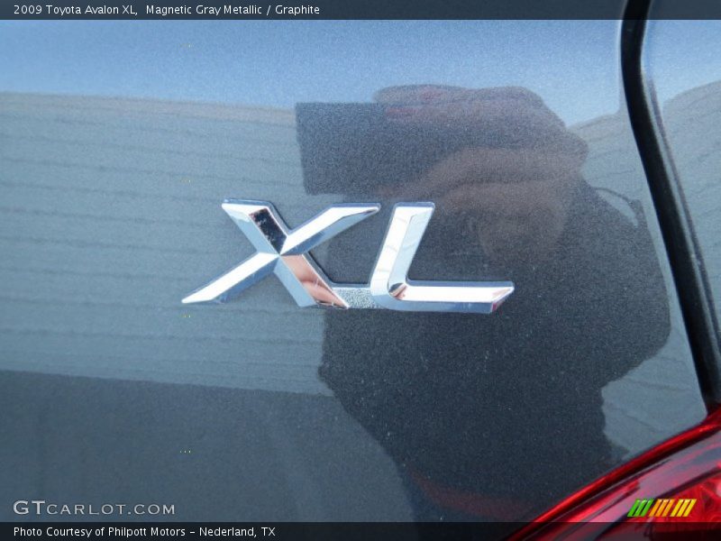 Magnetic Gray Metallic / Graphite 2009 Toyota Avalon XL