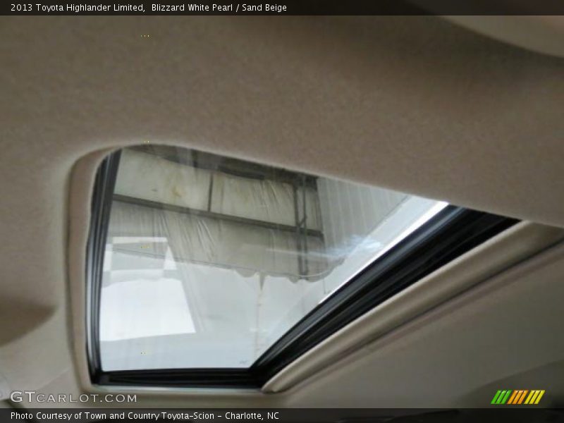 Blizzard White Pearl / Sand Beige 2013 Toyota Highlander Limited