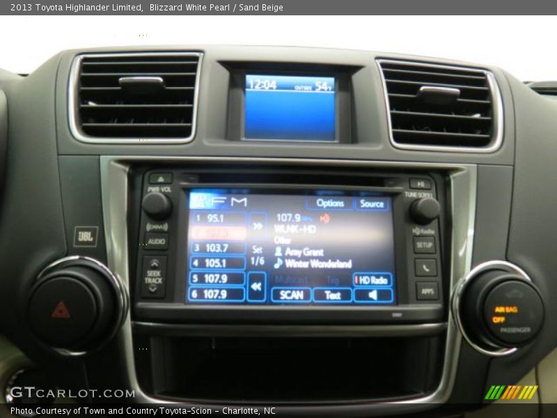 Blizzard White Pearl / Sand Beige 2013 Toyota Highlander Limited