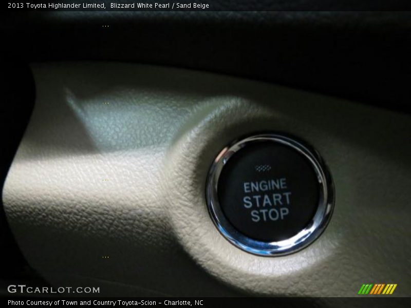 Blizzard White Pearl / Sand Beige 2013 Toyota Highlander Limited