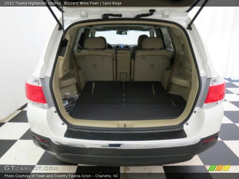 Blizzard White Pearl / Sand Beige 2013 Toyota Highlander Limited