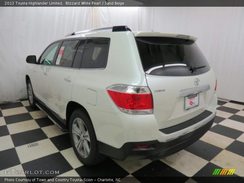 Blizzard White Pearl / Sand Beige 2013 Toyota Highlander Limited