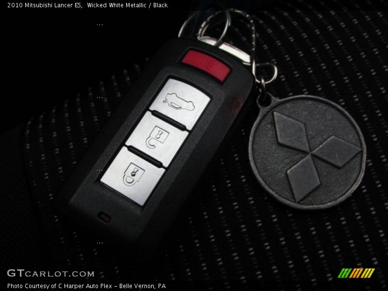 Wicked White Metallic / Black 2010 Mitsubishi Lancer ES